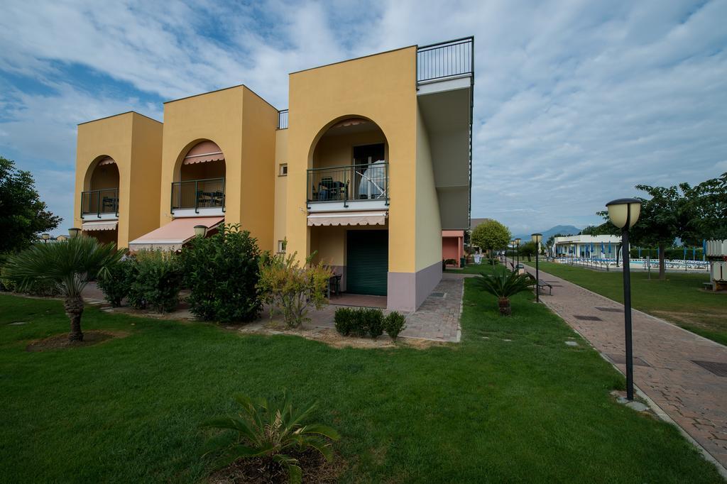 Residence Borgomare Albenga Exterior foto