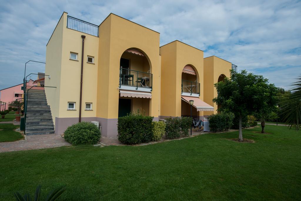 Residence Borgomare Albenga Exterior foto