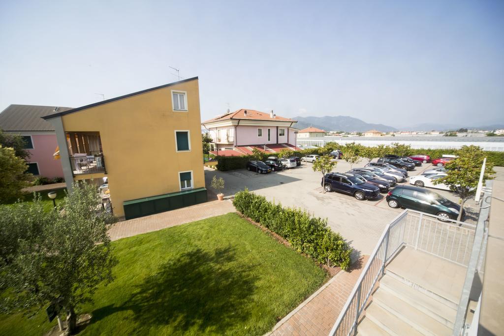 Residence Borgomare Albenga Exterior foto