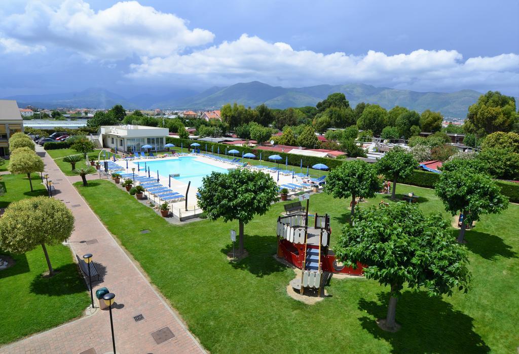 Residence Borgomare Albenga Exterior foto